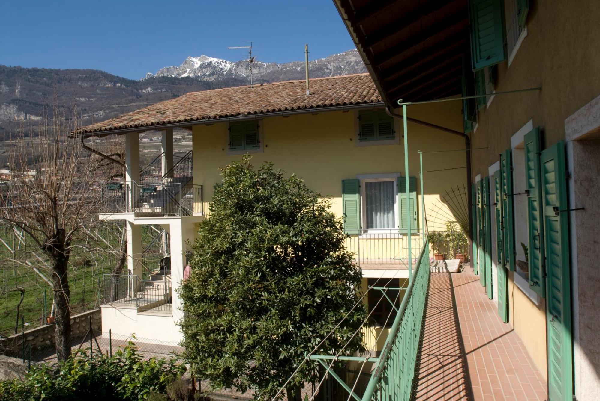 Casa Del Noce Hotel Rovereto  Luaran gambar